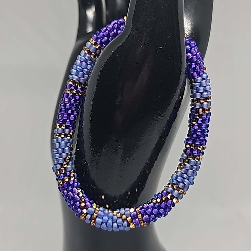 Stretchy purple blue bracelet unisex
